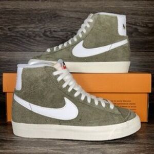 Nike Blazer Premium Vintage Mid Suede